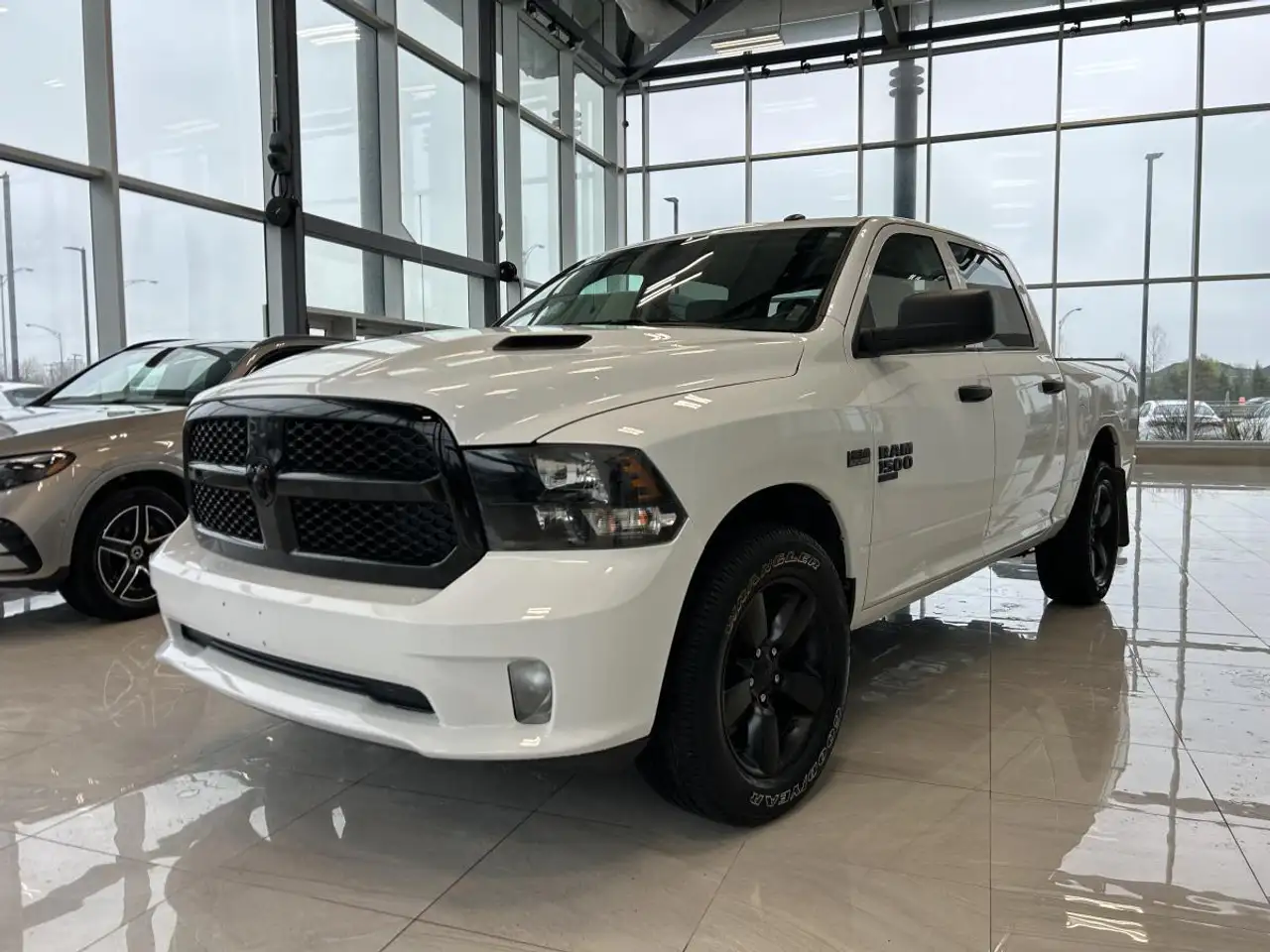RAM 1500 снимка RAM 1500