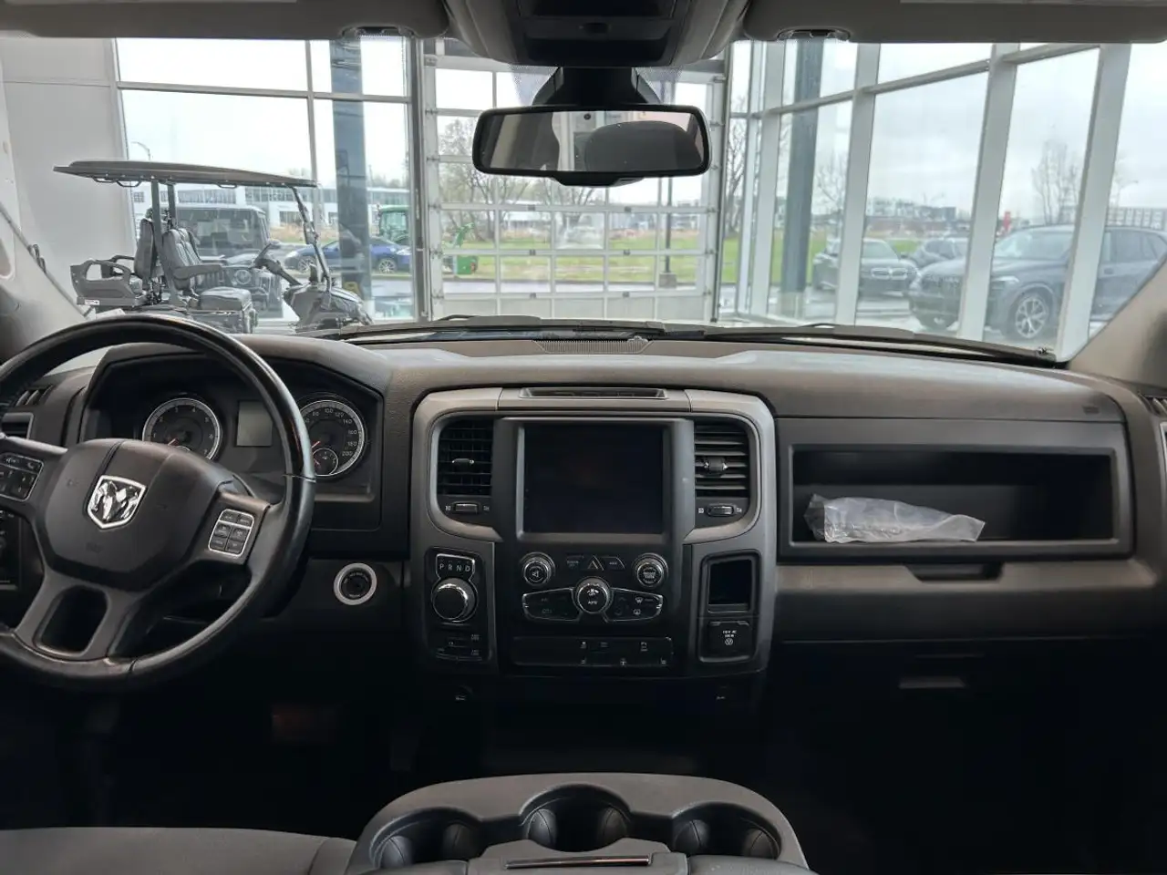 RAM 1500 снимка RAM 1500
