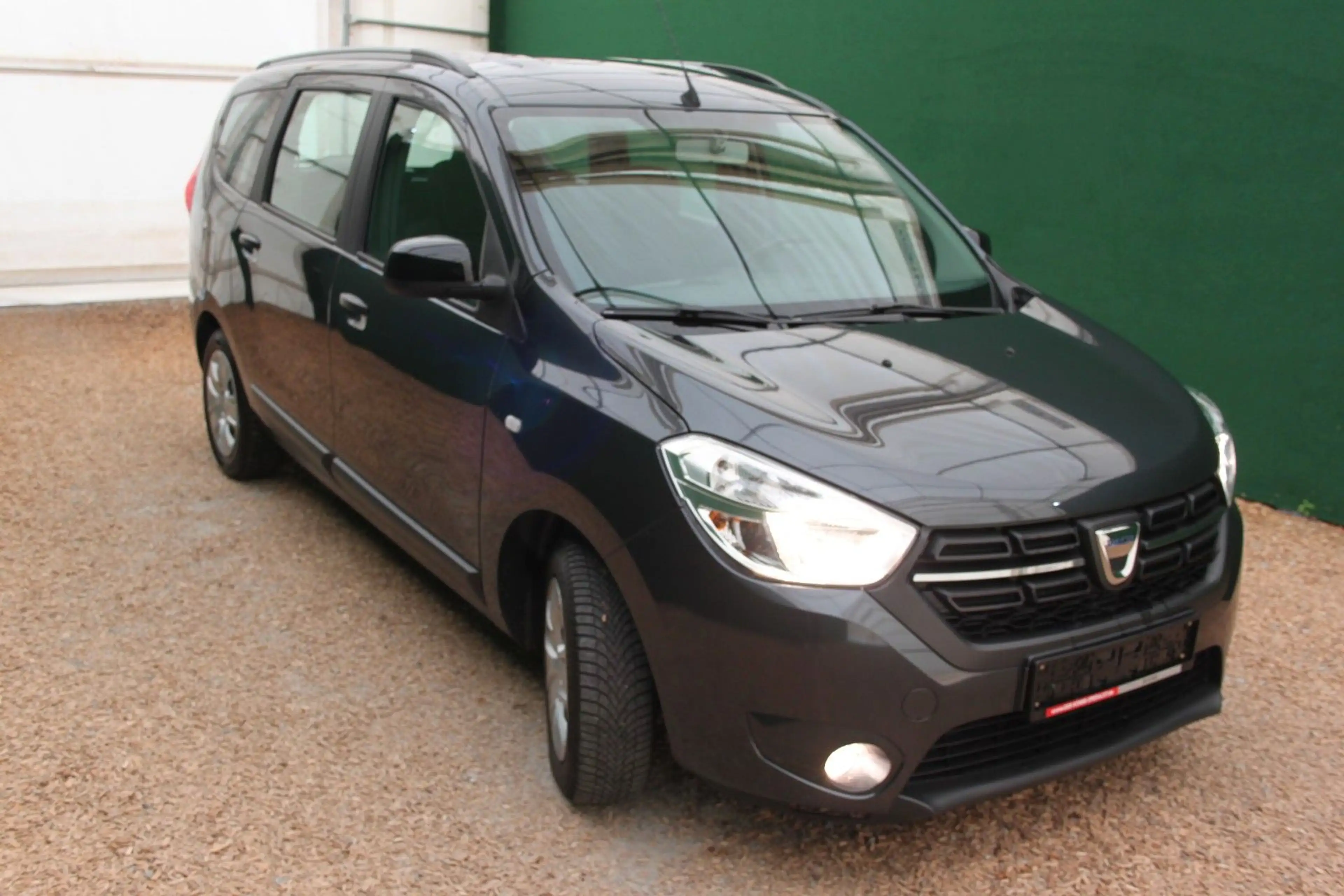 Dacia Lodgy TCe 100/ PDC/ Klima/ SHZ/ Navi/ nur 35 tkm — photo 8