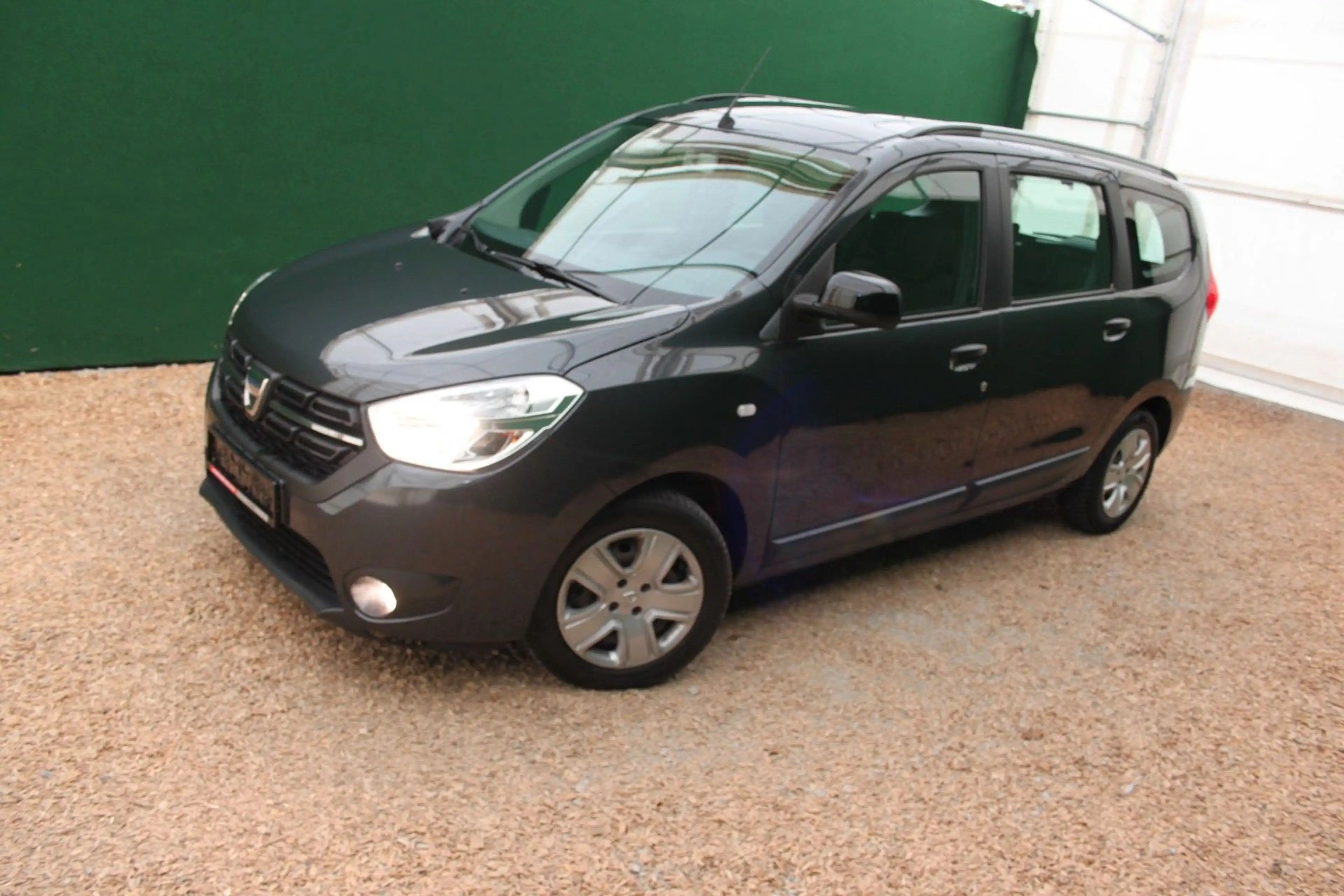 Dacia Lodgy TCe 100/ PDC/ Klima/ SHZ/ Navi/ nur 35 tkm — photo 4