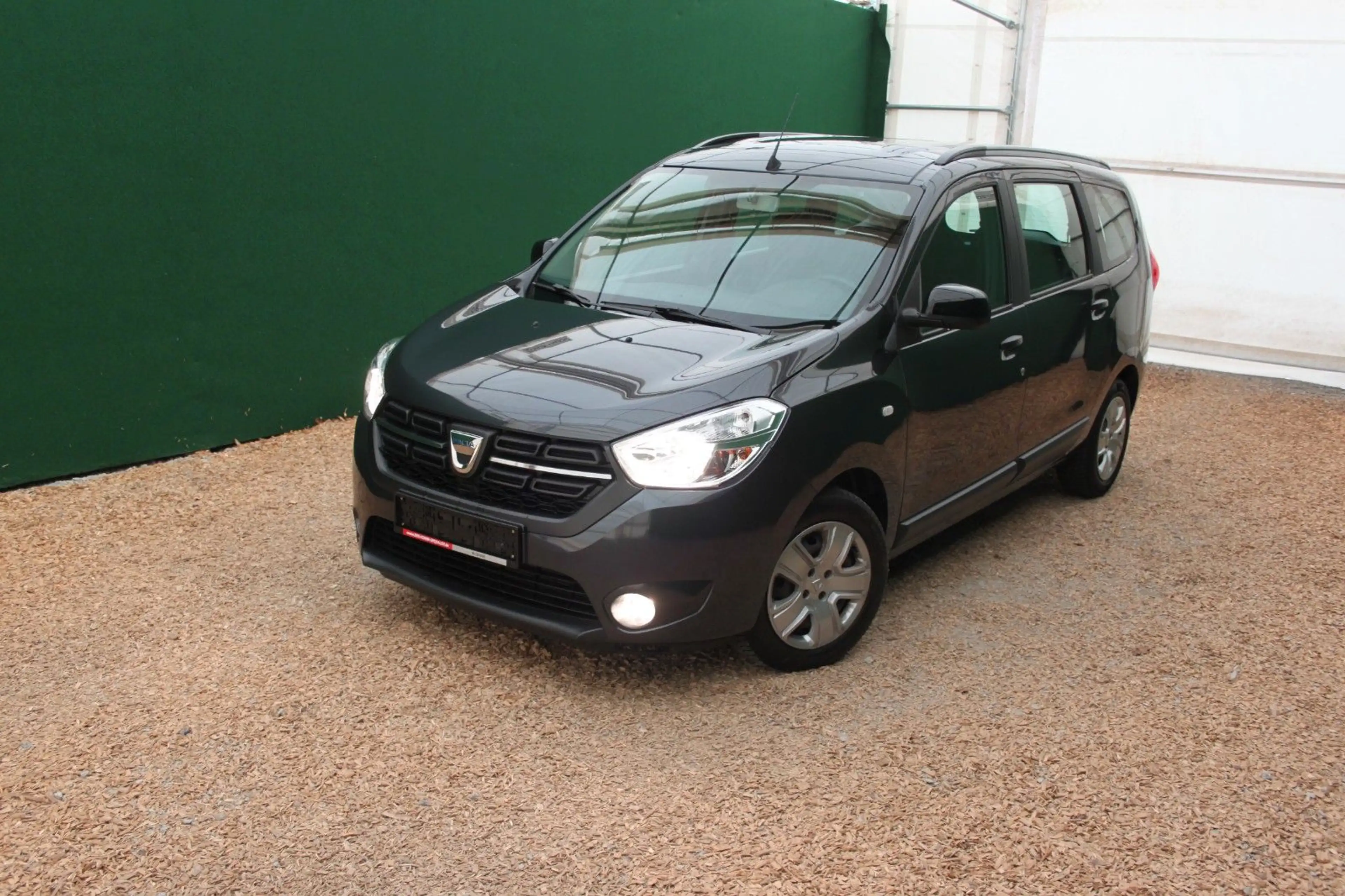 Dacia Lodgy TCe 100/ PDC/ Klima/ SHZ/ Navi/ nur 35 tkm — photo 2