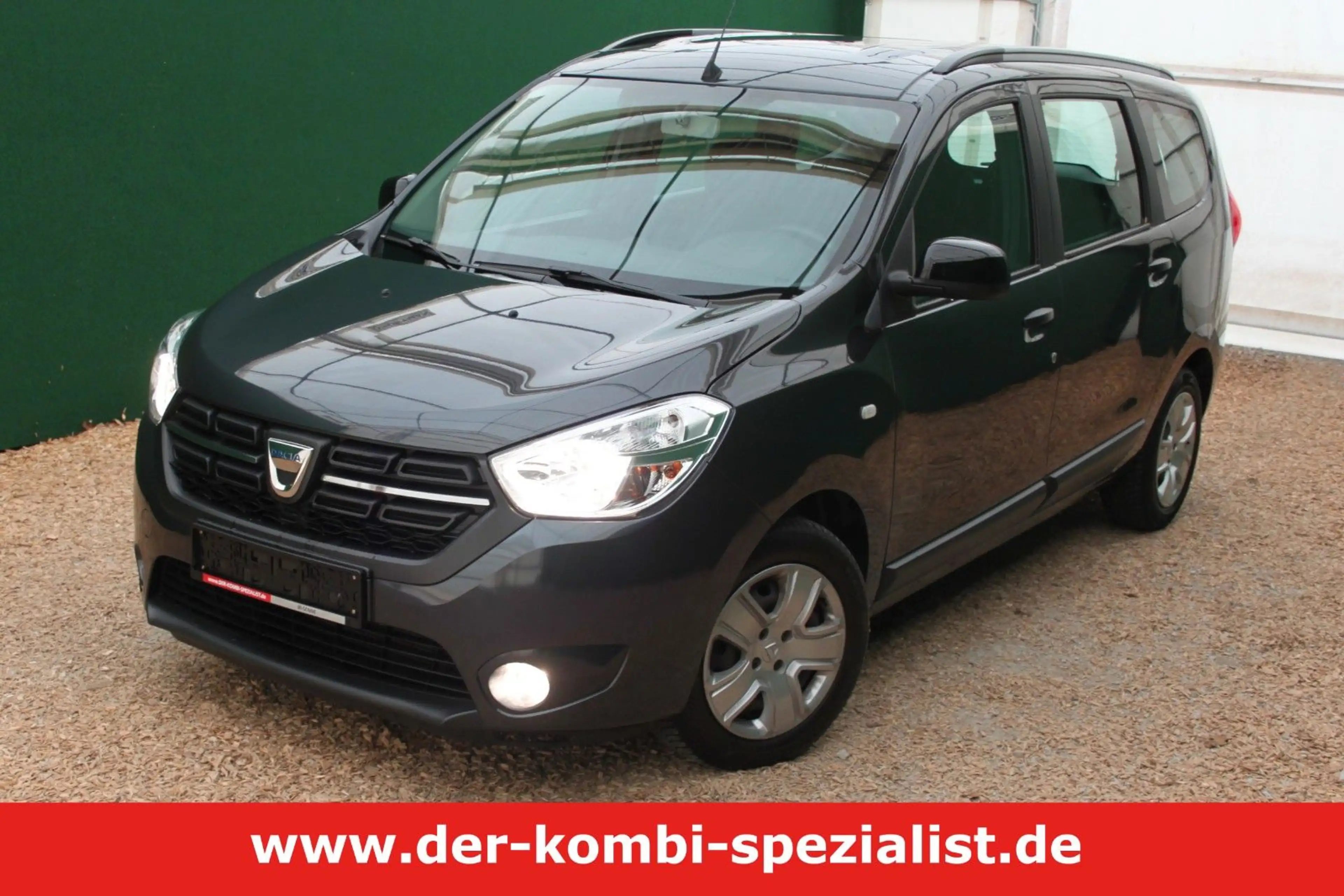Dacia Lodgy TCe 100/ PDC/ Klima/ SHZ/ Navi/ nur 35 tkm
