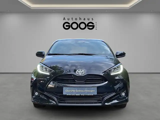 Toyota Yaris view 8