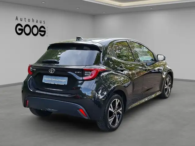 Toyota Yaris view 5