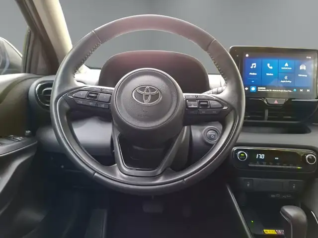 Toyota Yaris view 14
