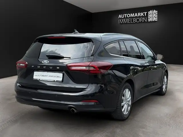 Ford Focus view 7
