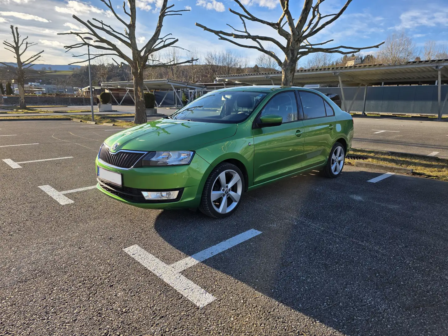 Skoda Rapid/Spaceback Rapid 1,6 Ambition TDI Green tec DPF Ambition Grün - 1