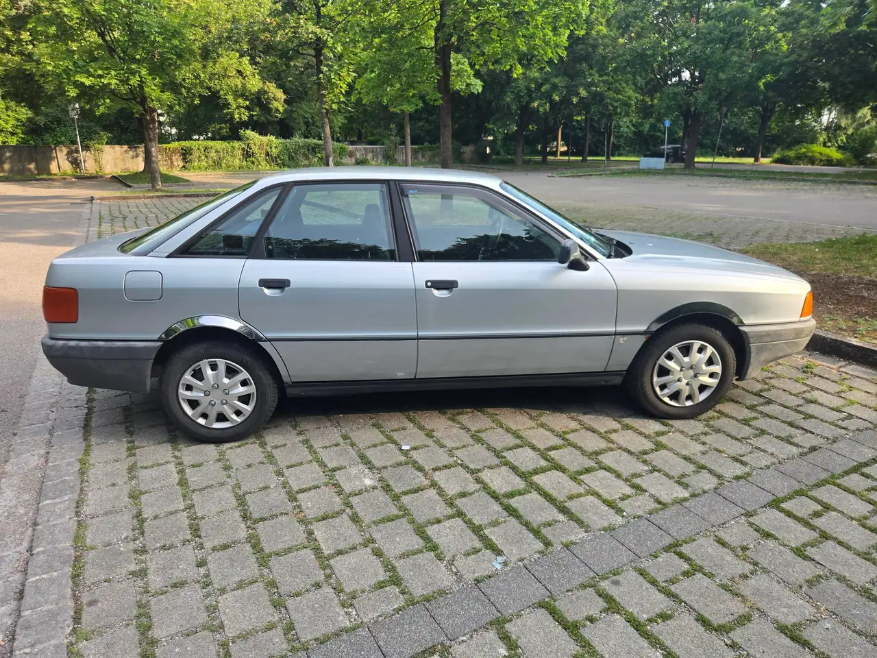 Audi 80, foto 9
