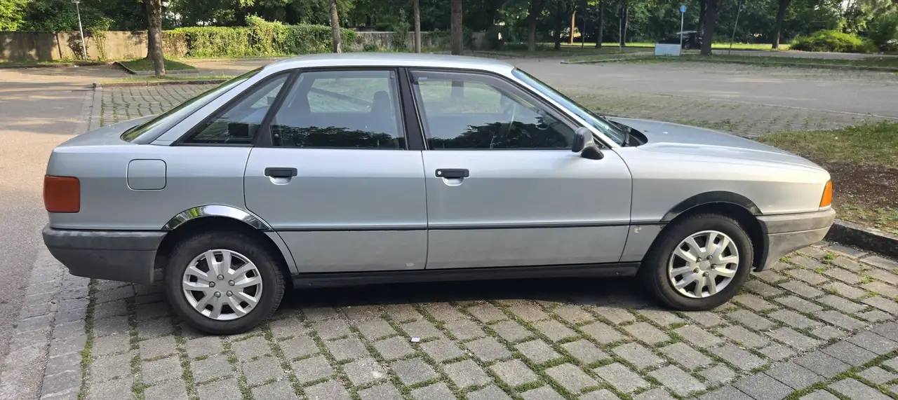 Audi 80, foto 11