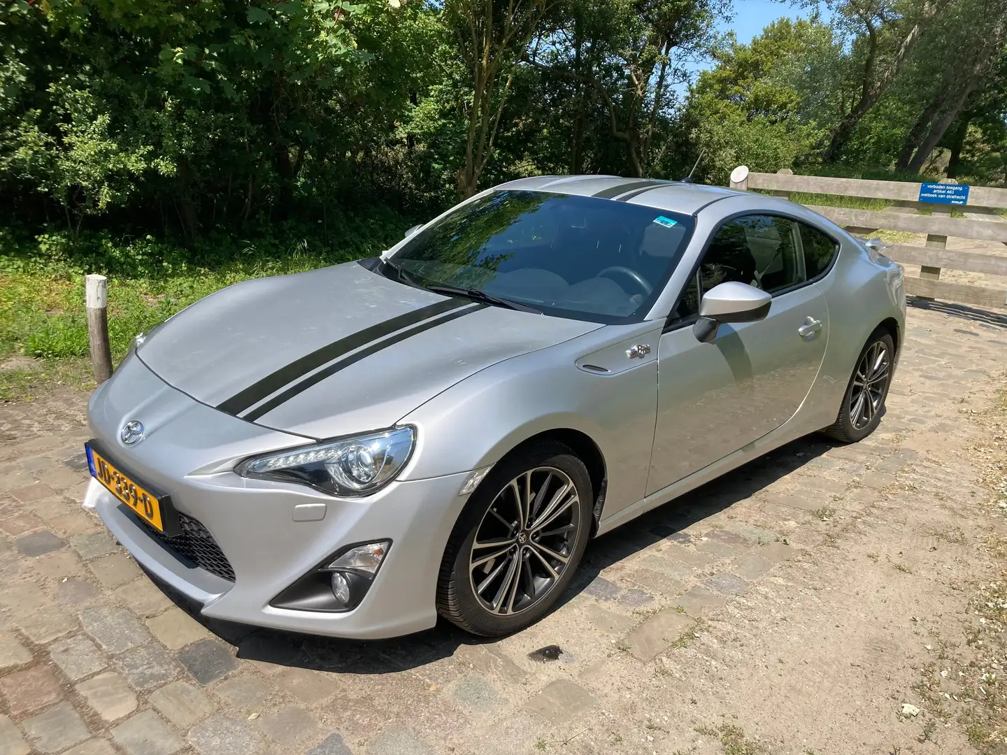 Toyota GT86 Toyota GT86 2.0 D-4S Argintiu - 2