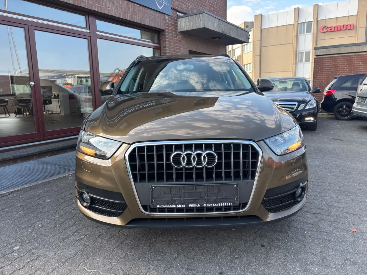 Audi Q3 2.0 TFSI quattro AUTOMATIK SHZ PDC TEMP GARAN Braun - 2