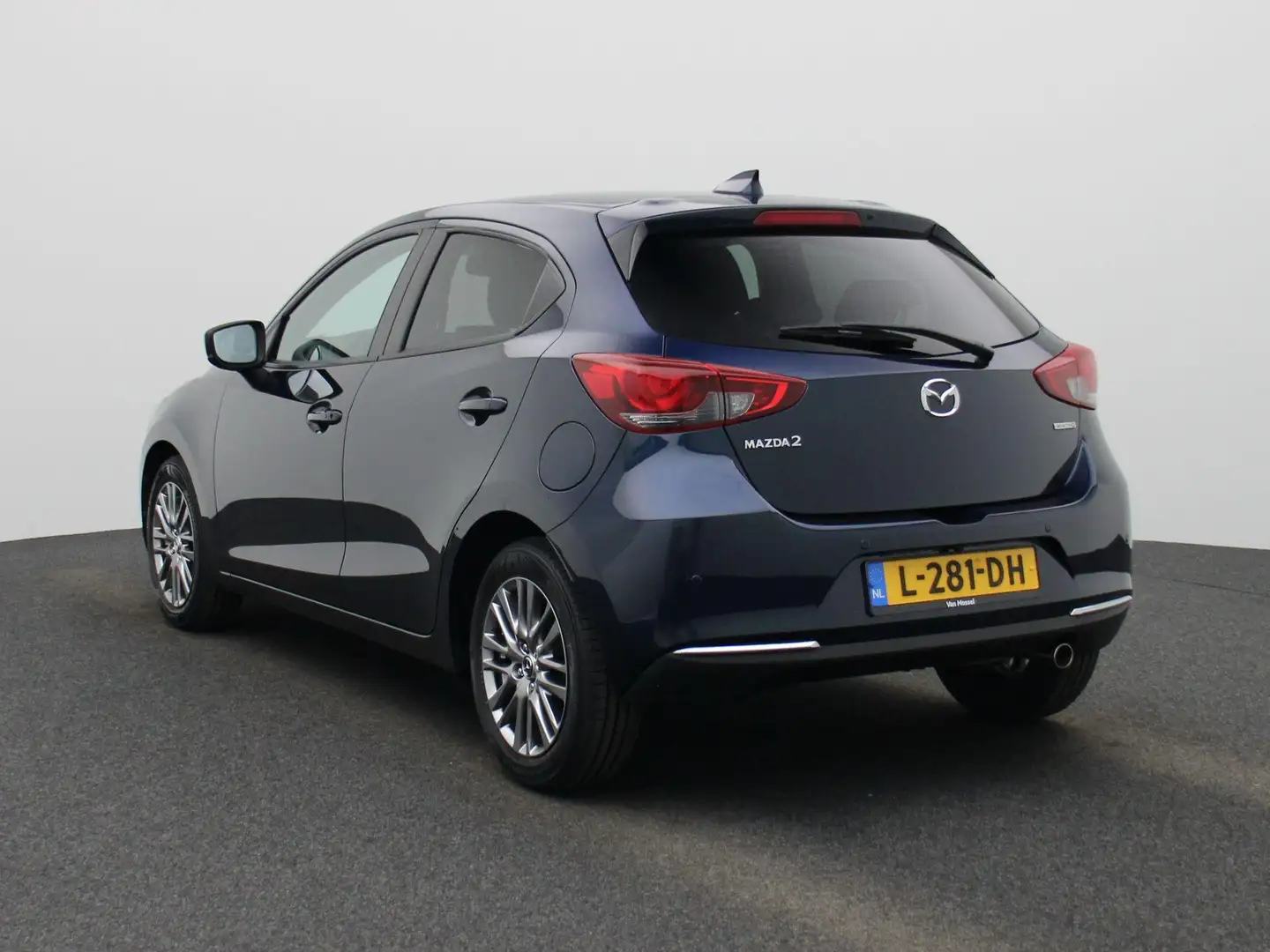 Mazda 2 1.5 90Pk Skyactiv-G Signature | Navigatie | Climat Azul - 2