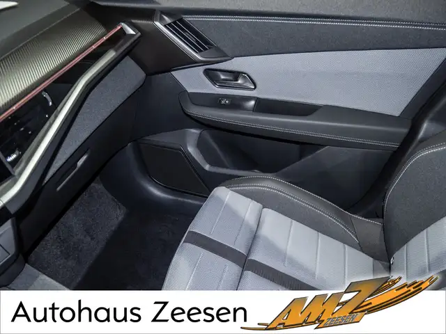 Opel Grandland view 13