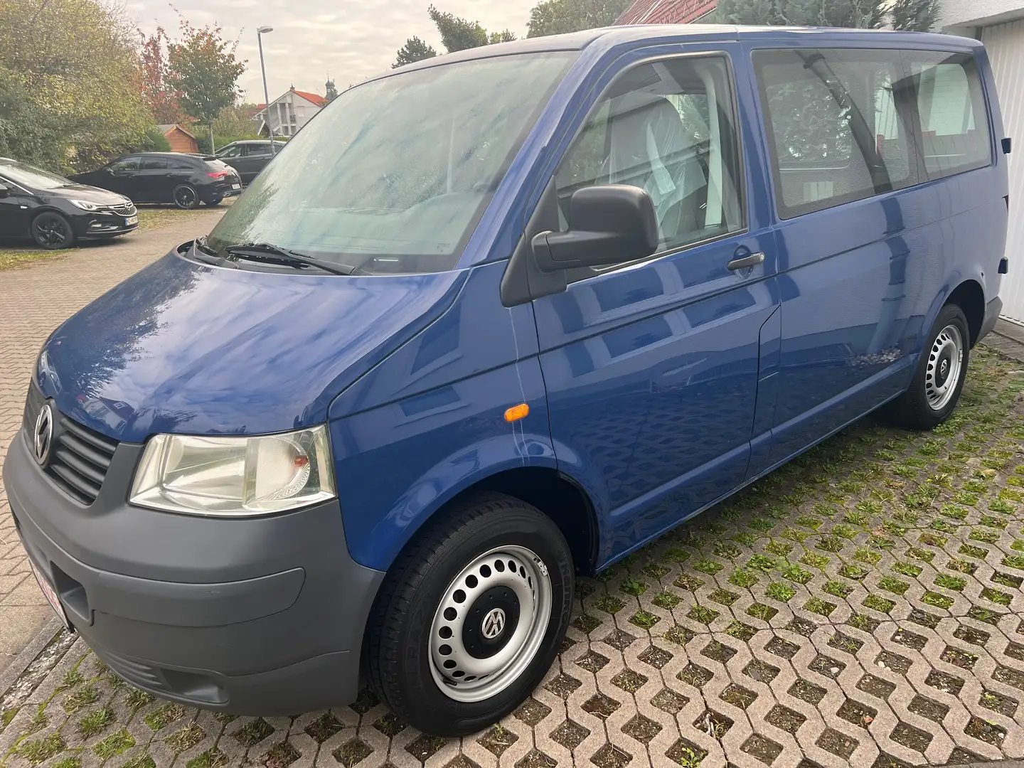 Volkswagen T5 Zweisitzer mit Fenster aus 1Hand Bleu - 1