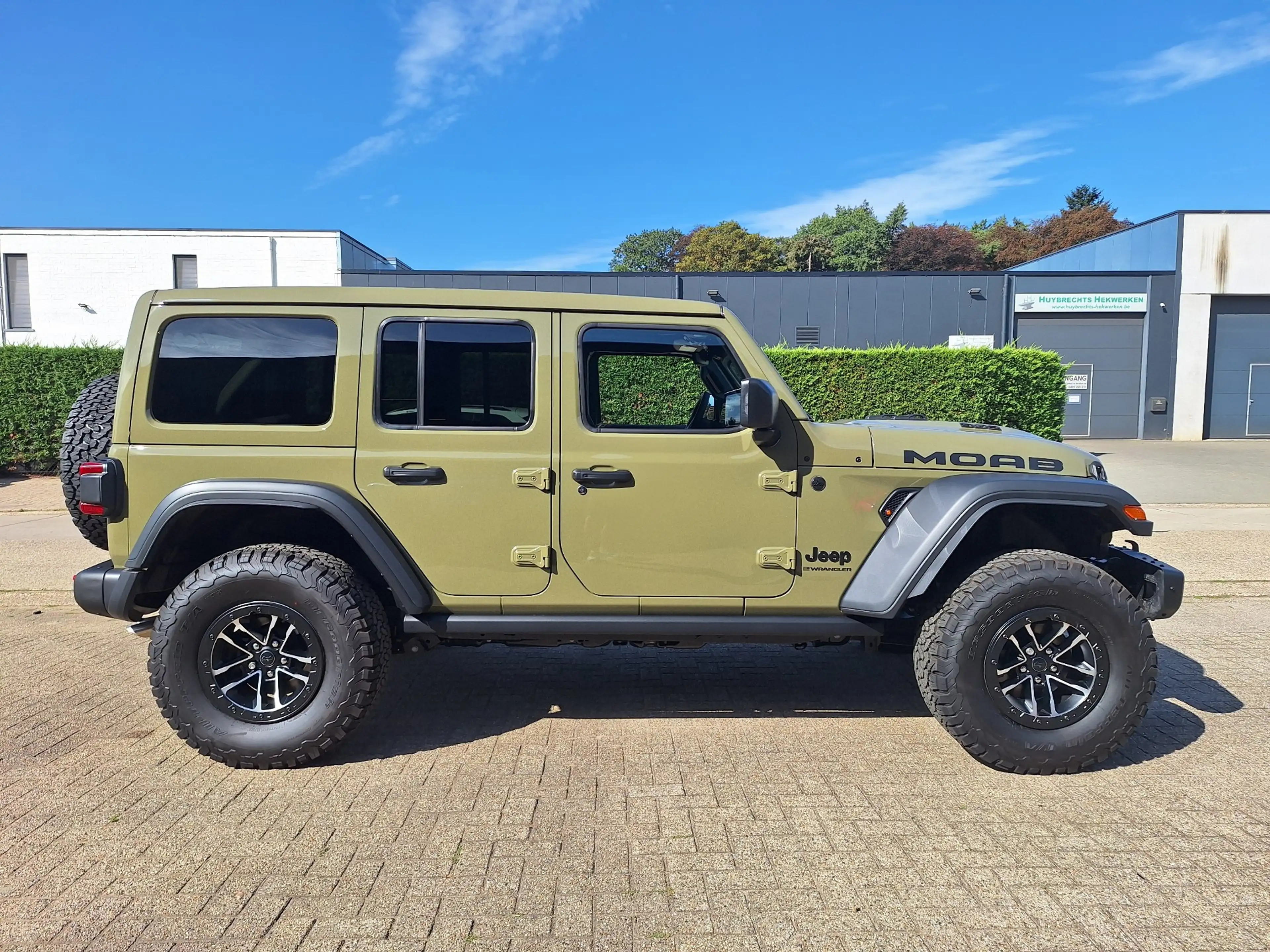 Jeep Wrangler 6.4 Hemi Moab — photo 4