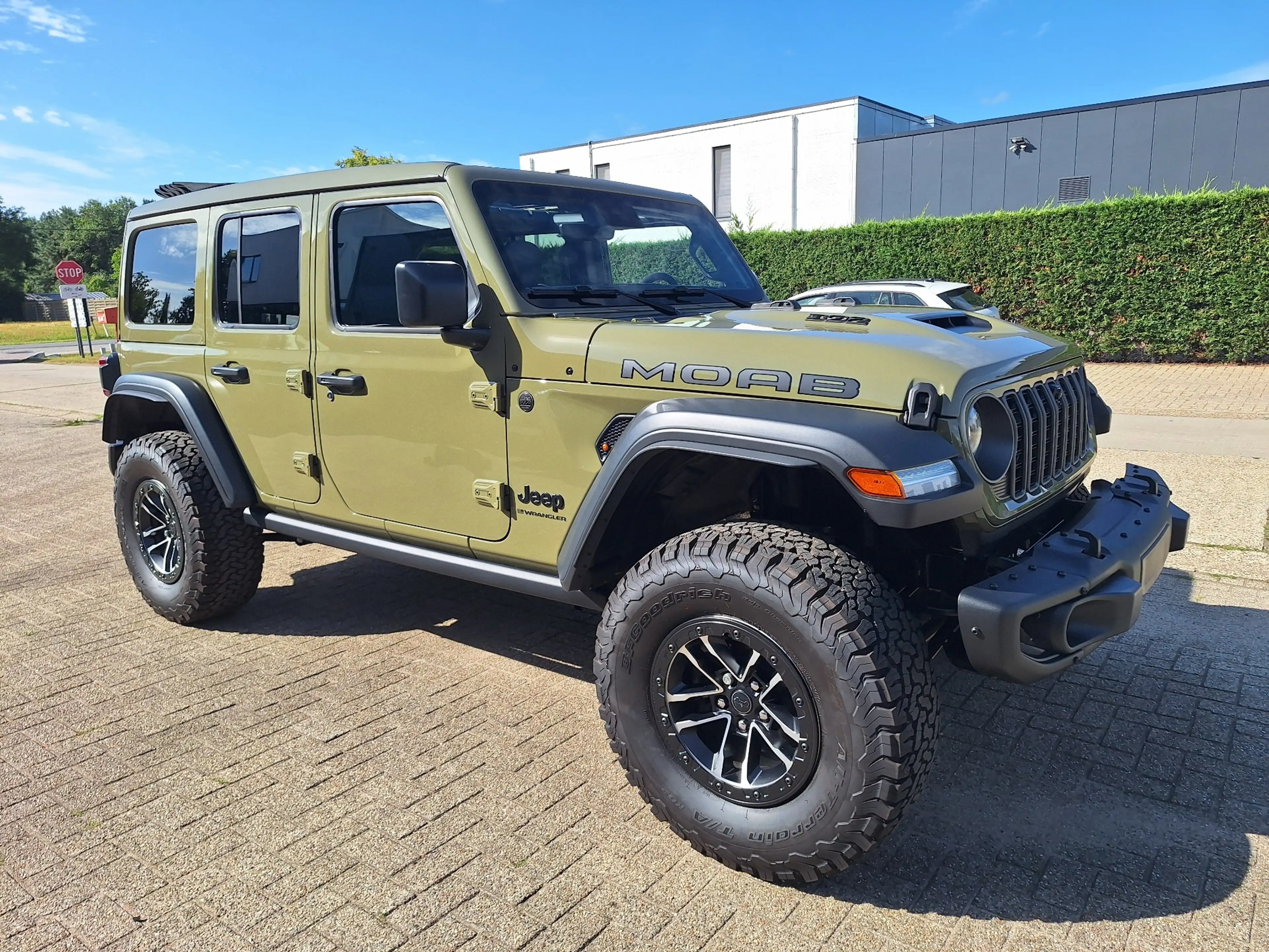 Jeep Wrangler 6.4 Hemi Moab — photo 7