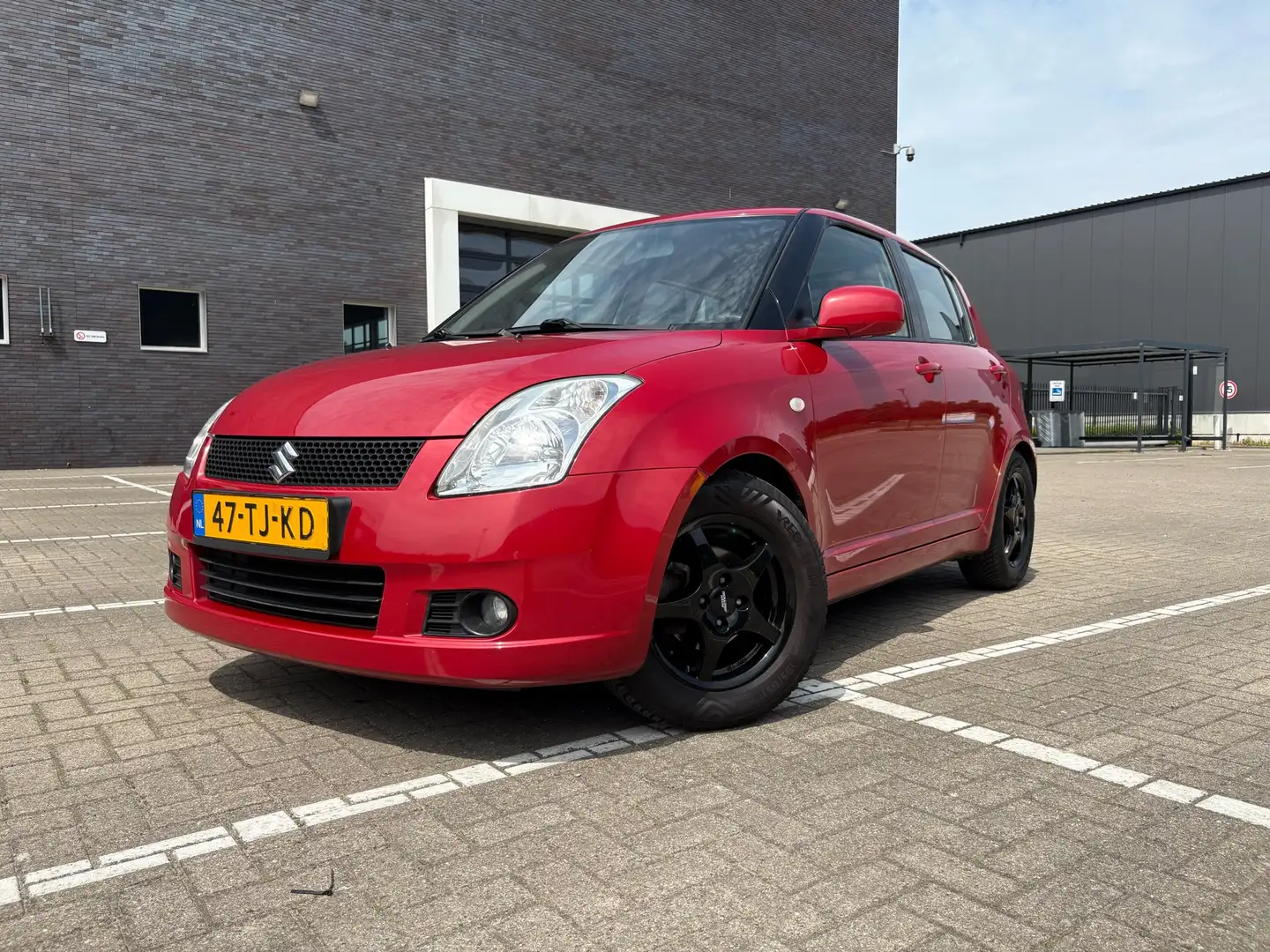 Suzuki Swift 1.3 Shogun Czerwony - 1