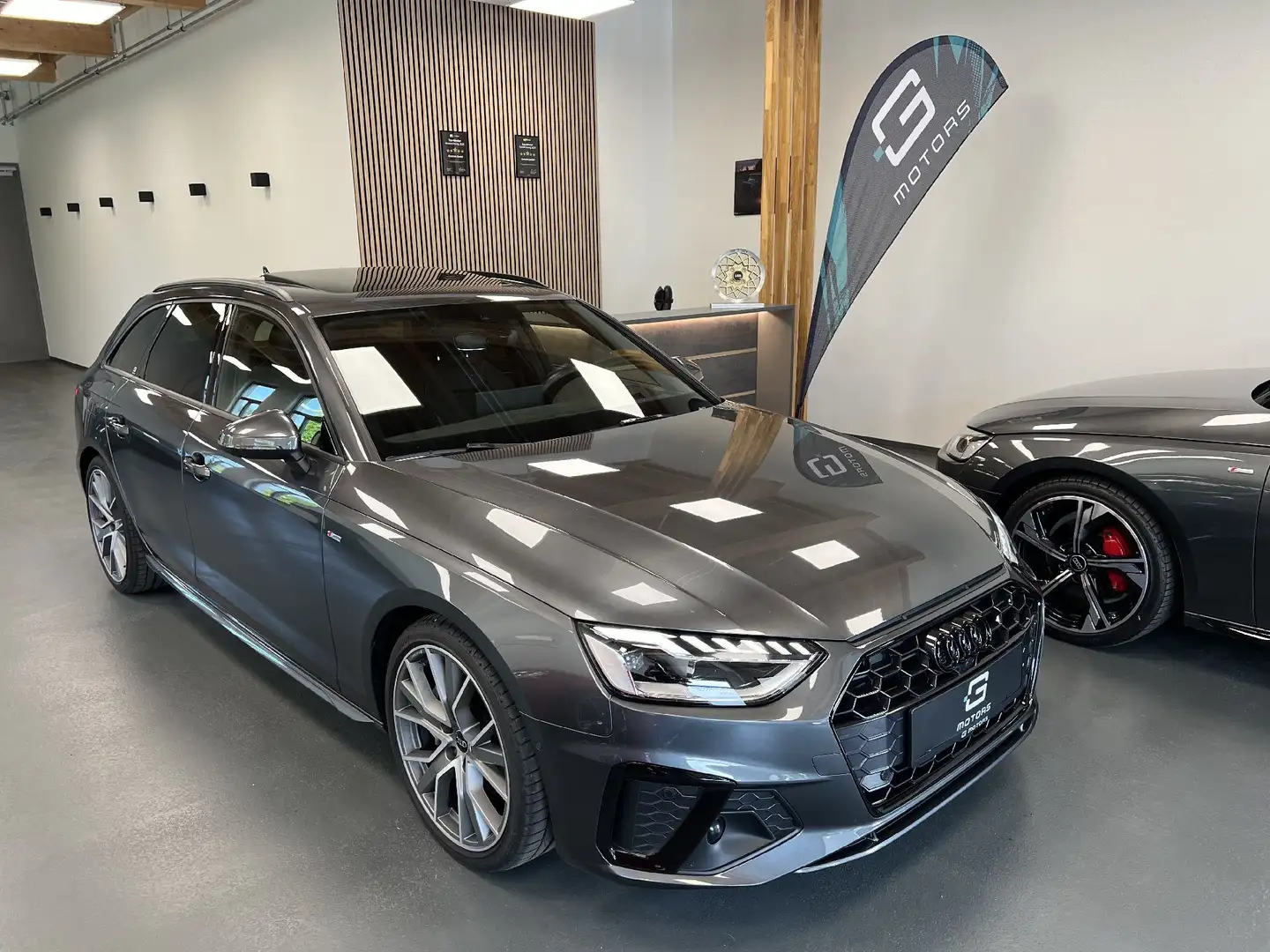 Audi A4 40 TFSI Q DAYTONA PANO B&O HUD AHK Grau - 2