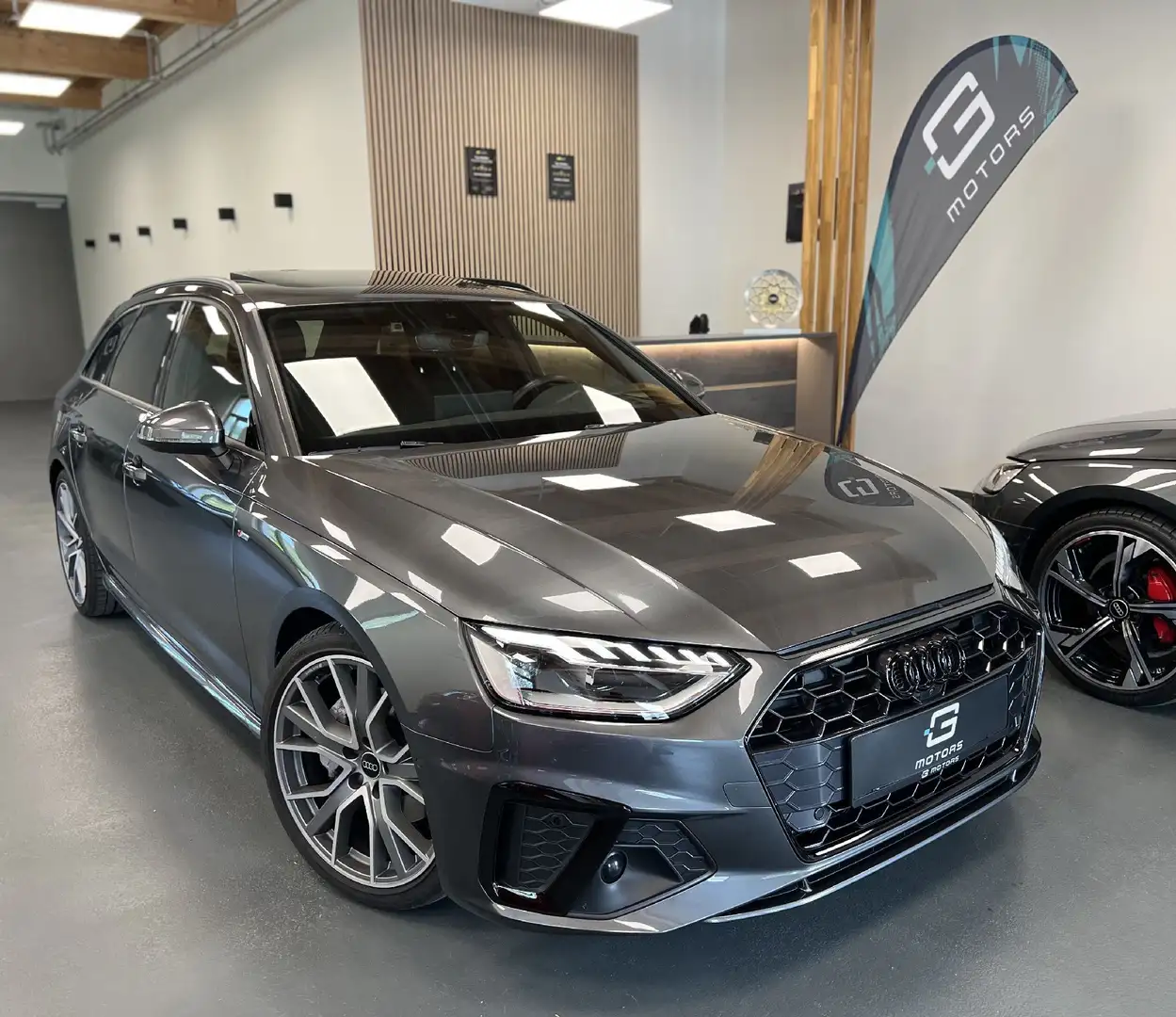 Audi A4 40 TFSI Q DAYTONA PANO B&O HUD AHK Grau - 1