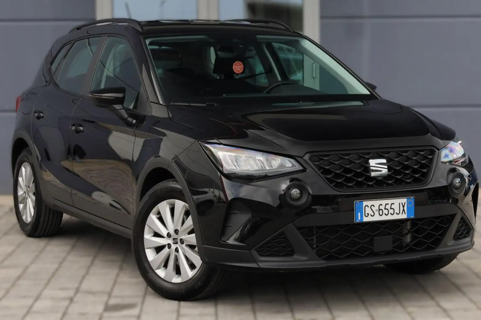 SEAT Arona 1.0 EcoTSI Style Zwart - 1
