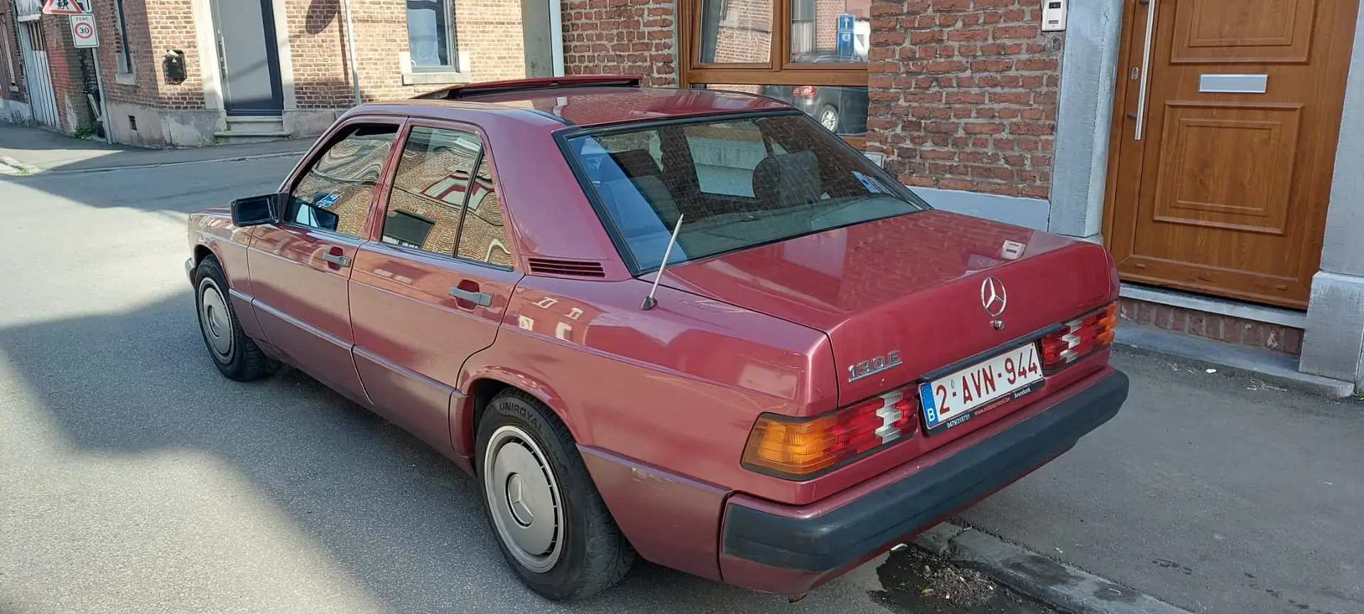 Mercedes-Benz 190 Rood - 1