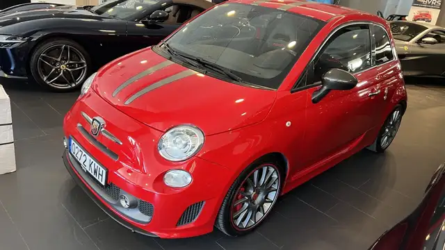 Abarth 695 Tributo Ferrari Rojo Corsa Aut.