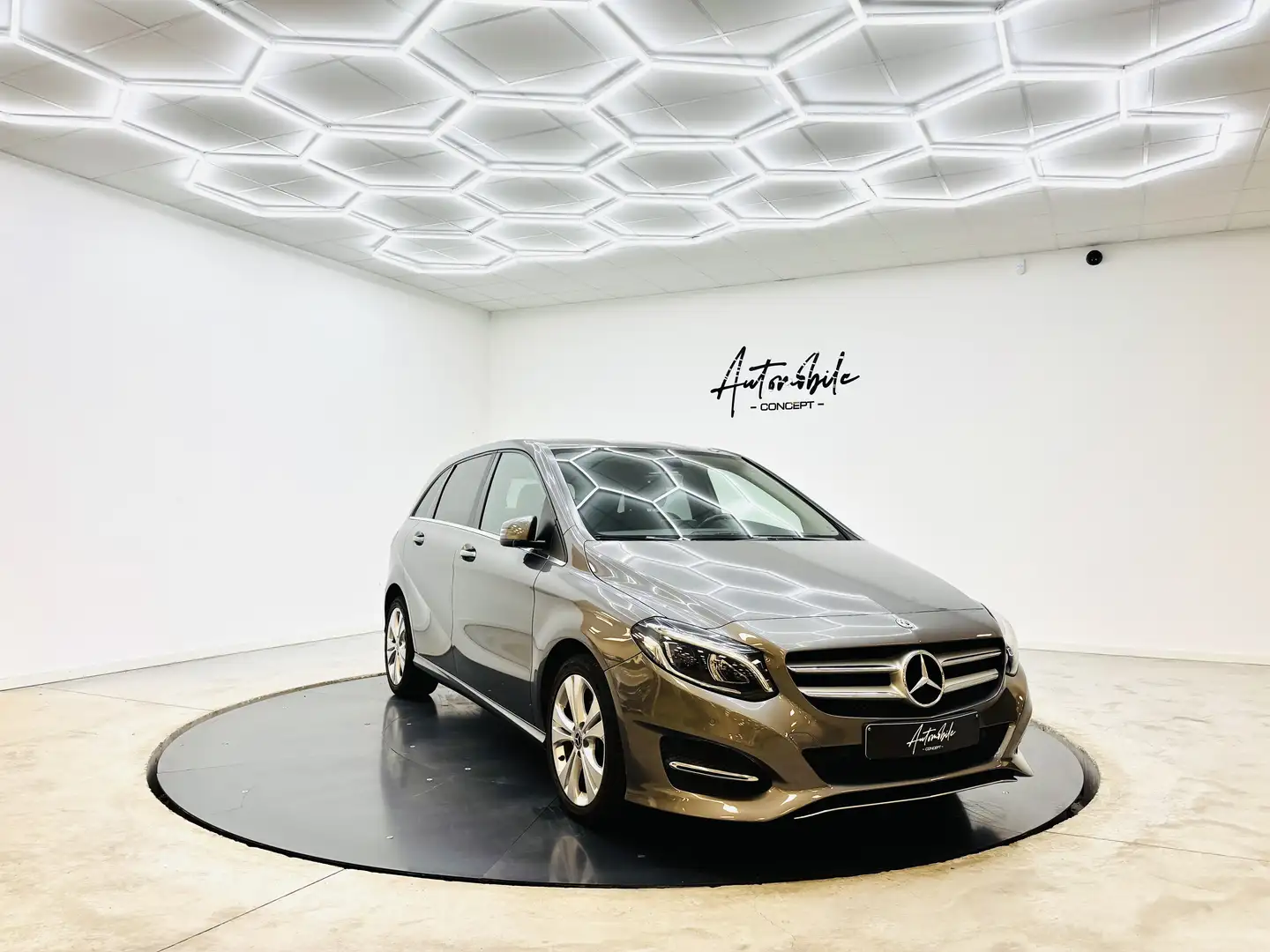Mercedes-Benz B 180 ✅1AN GARANTIE✅1ER PROPRIO✅CARNET COMPLET✅L Gris - 2