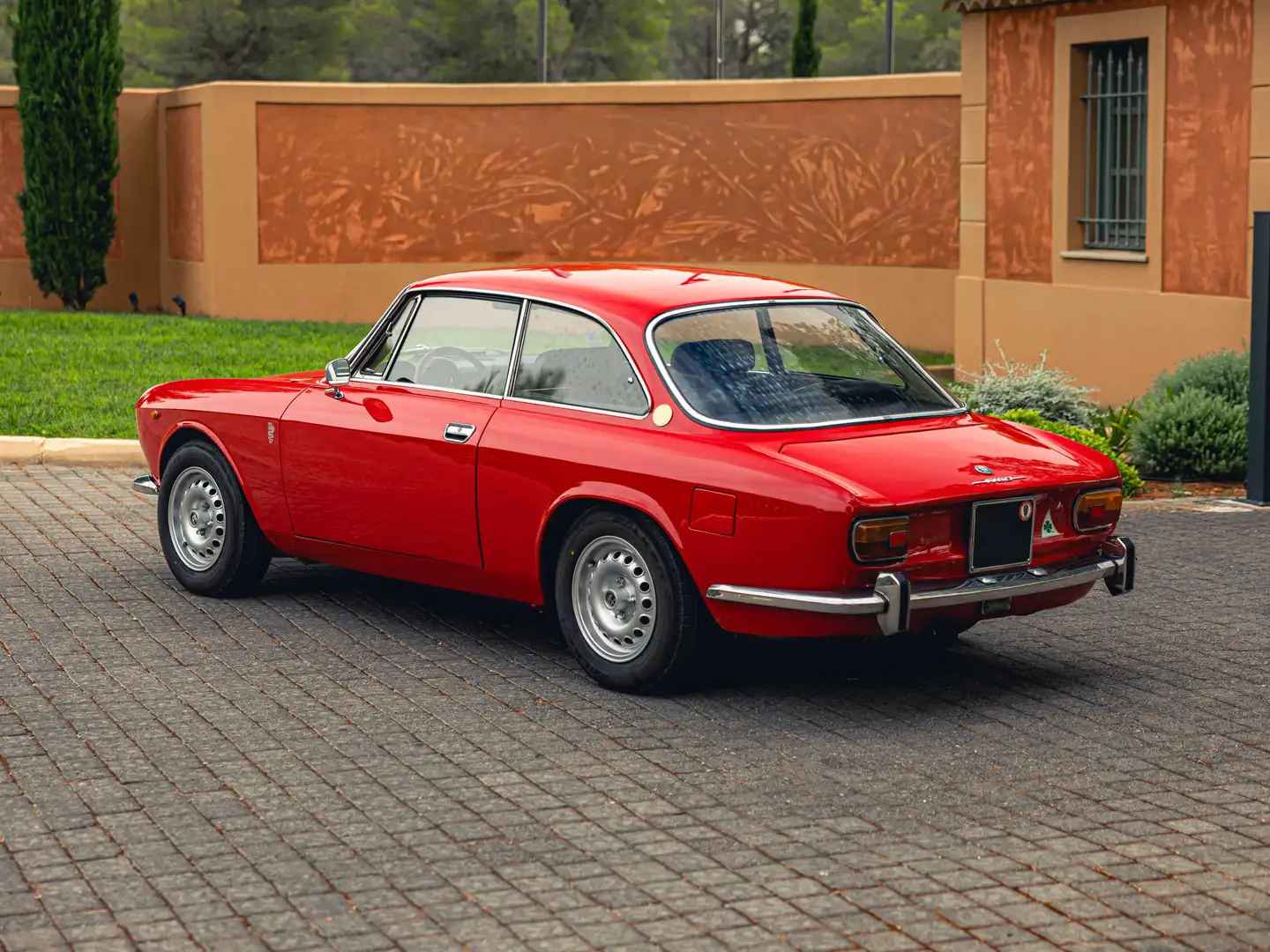 Alfa Romeo 1750 GT Veloce Rot - 2