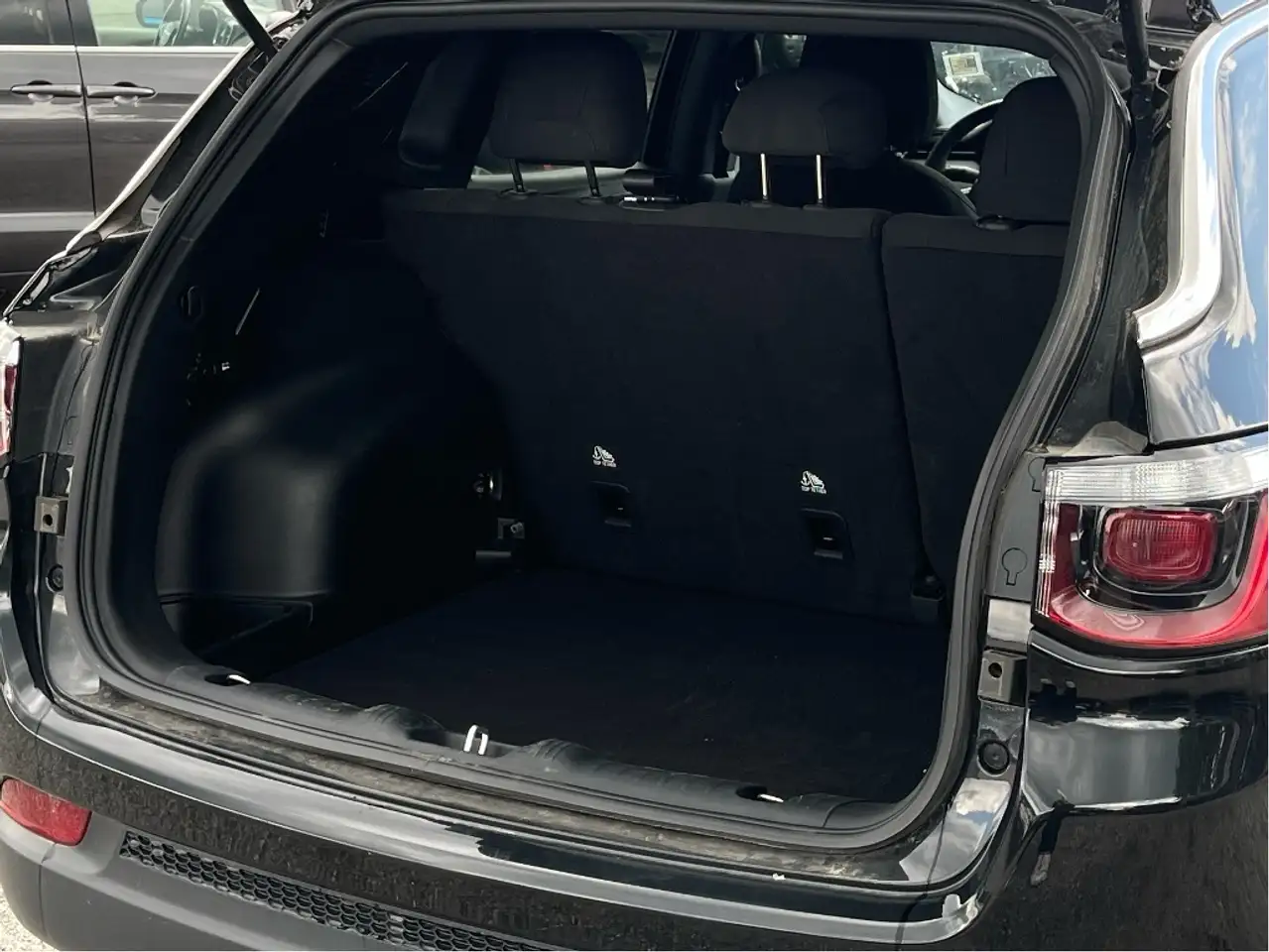 Jeep Compass снимка Jeep Compass