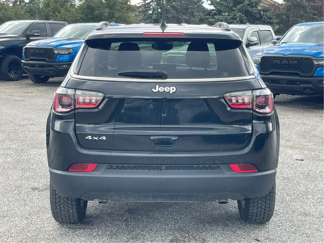 Jeep Compass снимка Jeep Compass