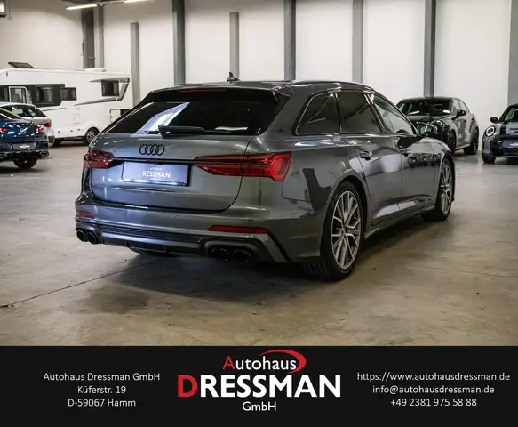 Audi S6 view 5