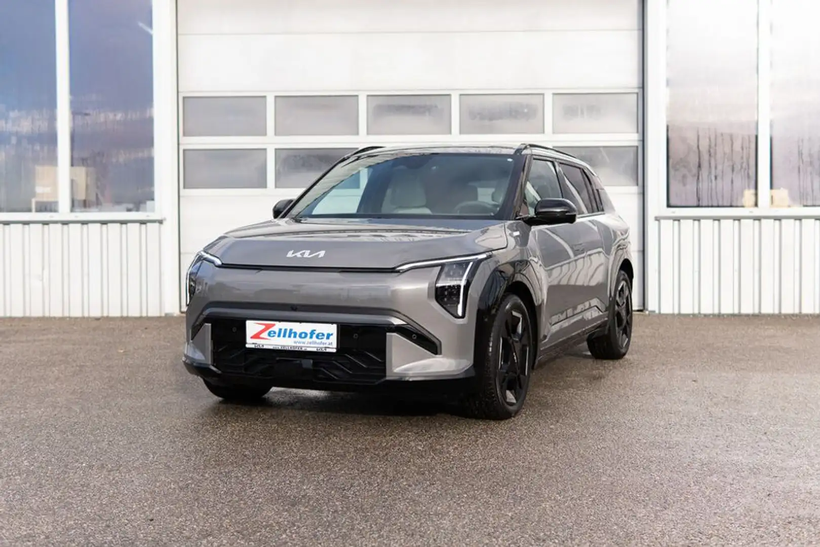 Kia EV3 FWD 81,4kWh Long Range GT-Line Grau - 2