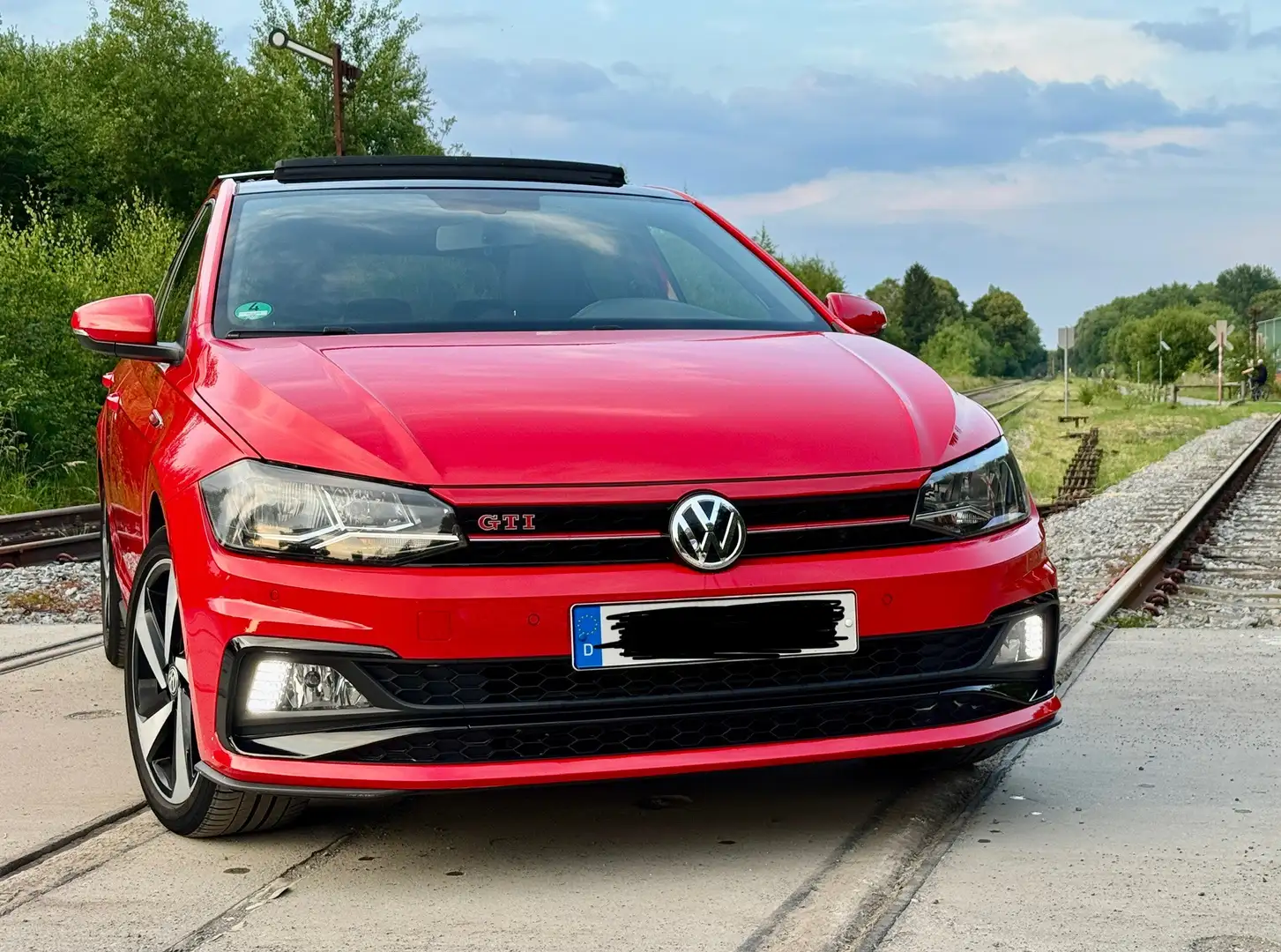 Volkswagen Polo GTI 2.0 TSI OPF DSG Rot - 2