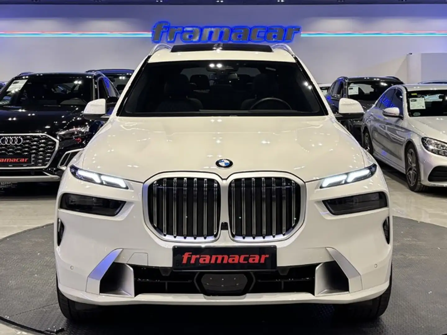 BMW X7 xDrive 40iA Blanc - 2
