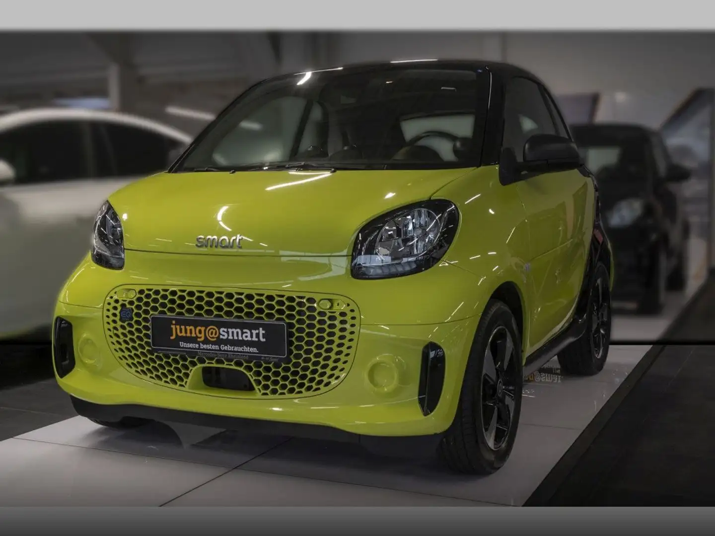 smart forFour EQ 60kWed passion SHZ Pano PDC+Kamera Grün - 2