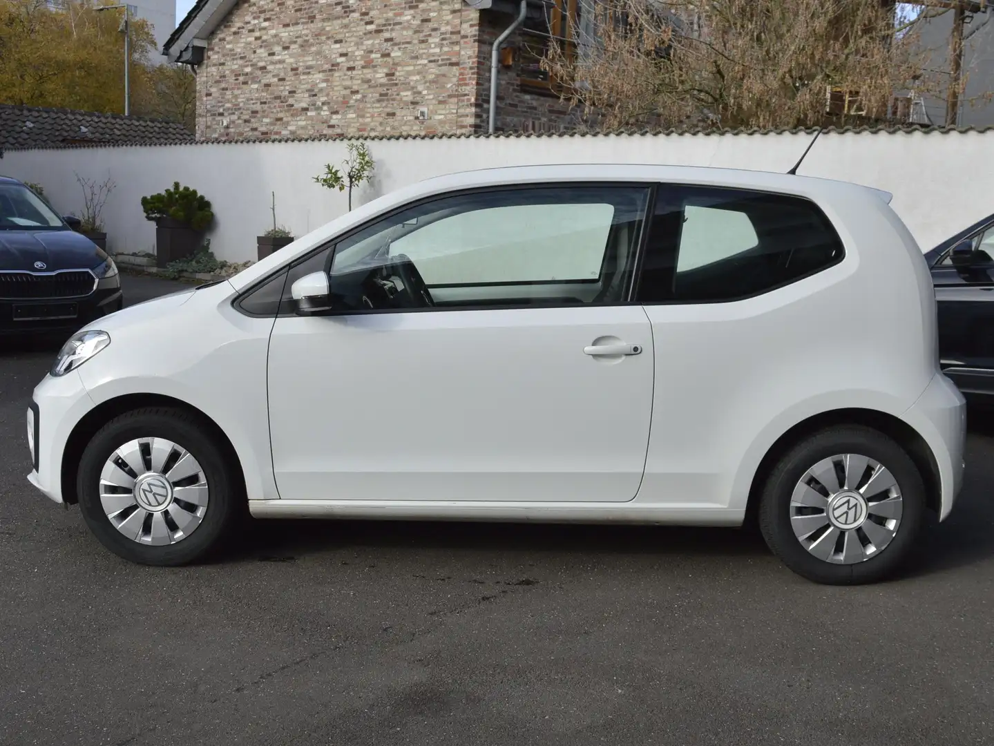 Volkswagen up! Move up*Kamera*PDC*Tempomat*We-Connect* Weiß - 2