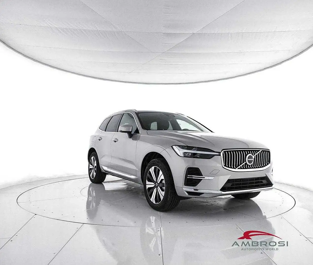 Volvo XC60 T6 AWD Plug-in hybrid Elettrica/Benzina Core Brigh Zilver - 2