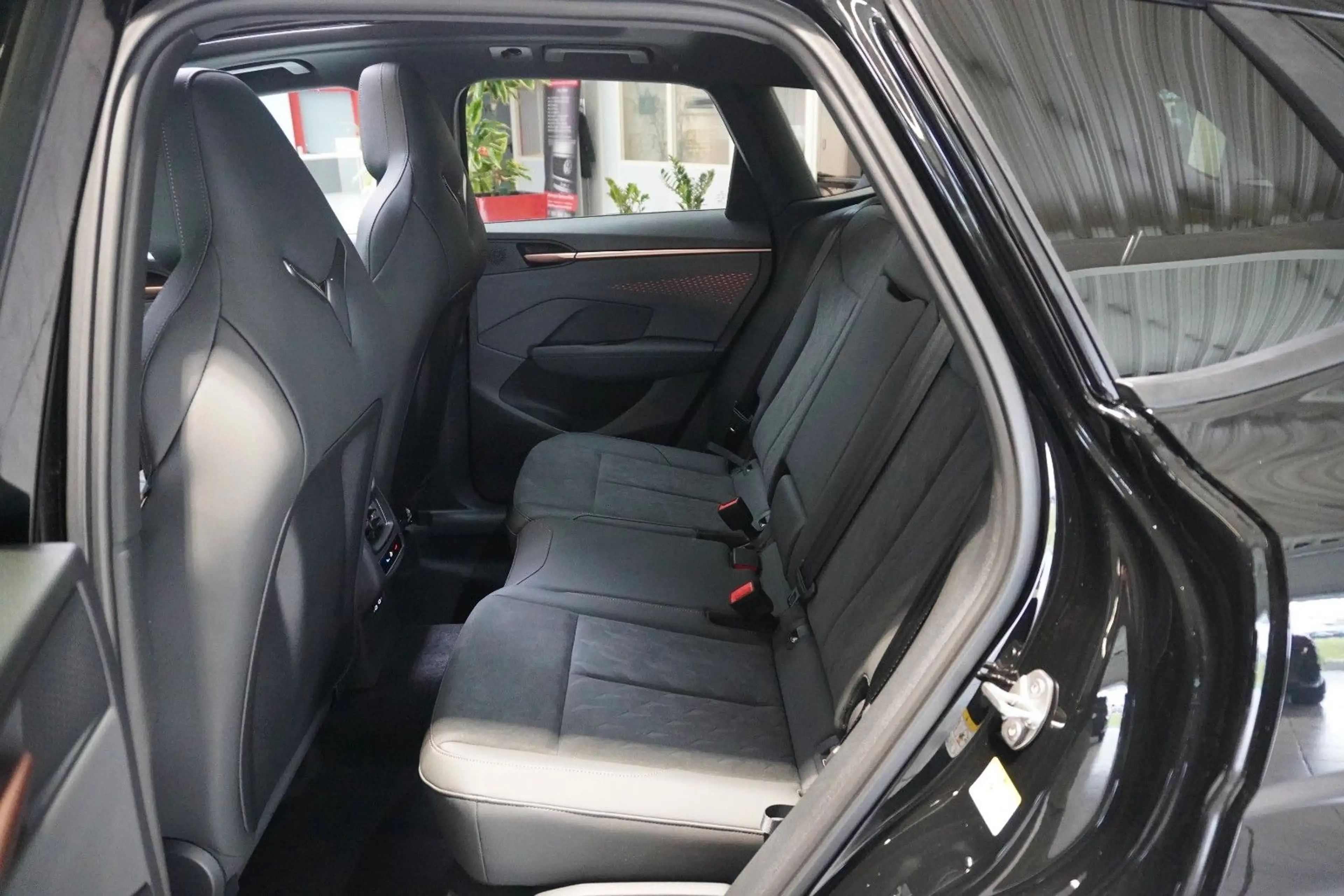 CUPRA Terramar 1.5 eTSI DSG*AHK*PANO*HEADUP*20ZOLL*360 — photo 9