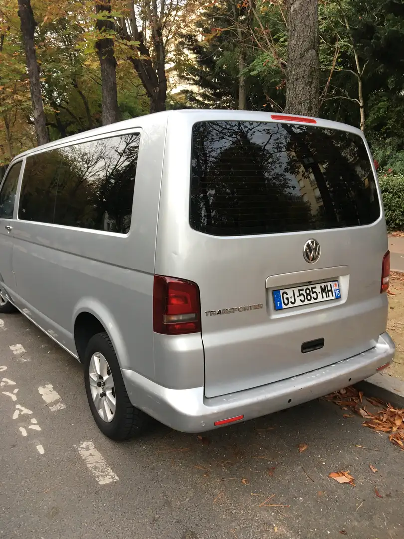 Volkswagen T5 2011 Caravelle 2.0 essence ethanol 9 places Argent - 1