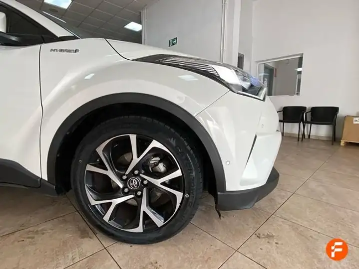 Toyota C-HR 2019, foto 15