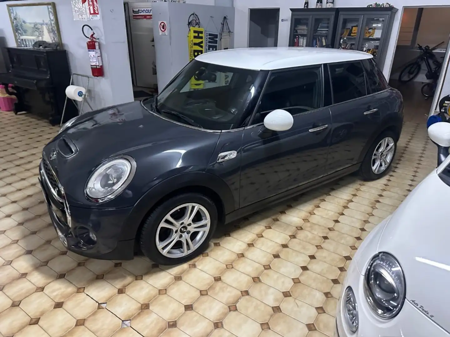 MINI Cooper SD 2.0 Cooper SD Prsident XL 5 porte 170 Hp Gris - 2