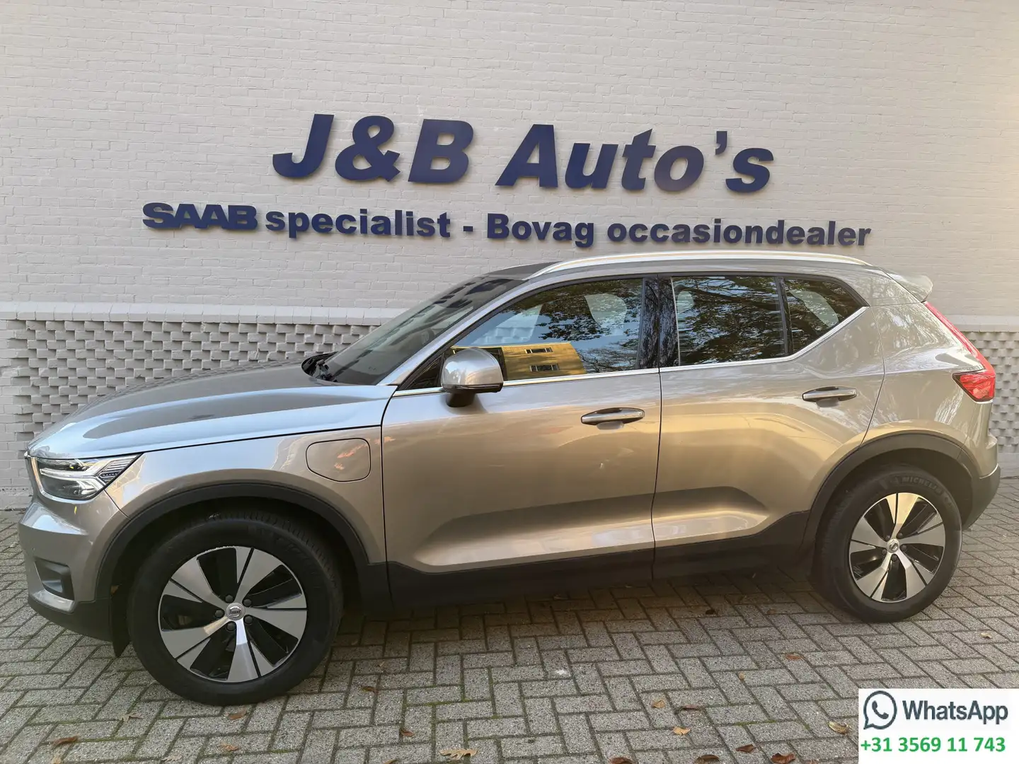 Volvo XC40 1.5 T5 Recharge Momentum Pro Leer Achteruitrijcame Grijs - 1