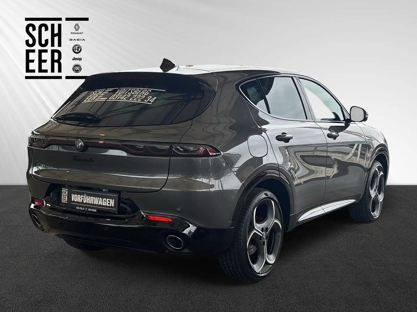 Alfa Romeo Tonale Veloce Plug-in e-AWD 1.3 270PS AWD Grau - 2
