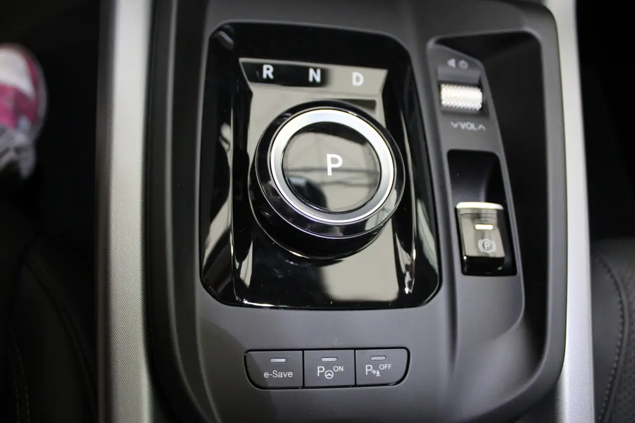 Alfa Romeo Tonale 2025 — фото 15
