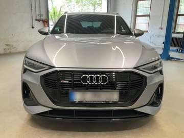 e-tron 50 quattro
