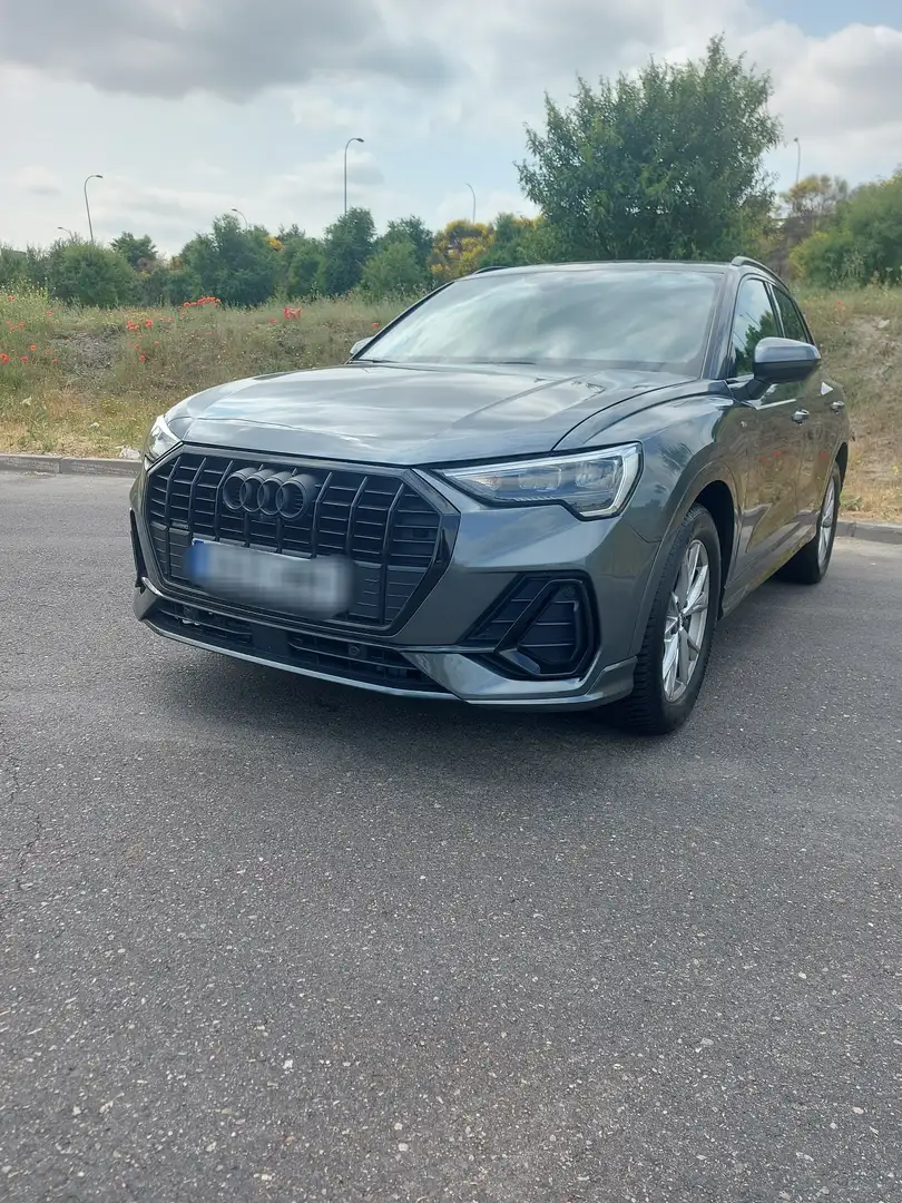Audi Q3 40 TFSI S line quattro tronic - 1