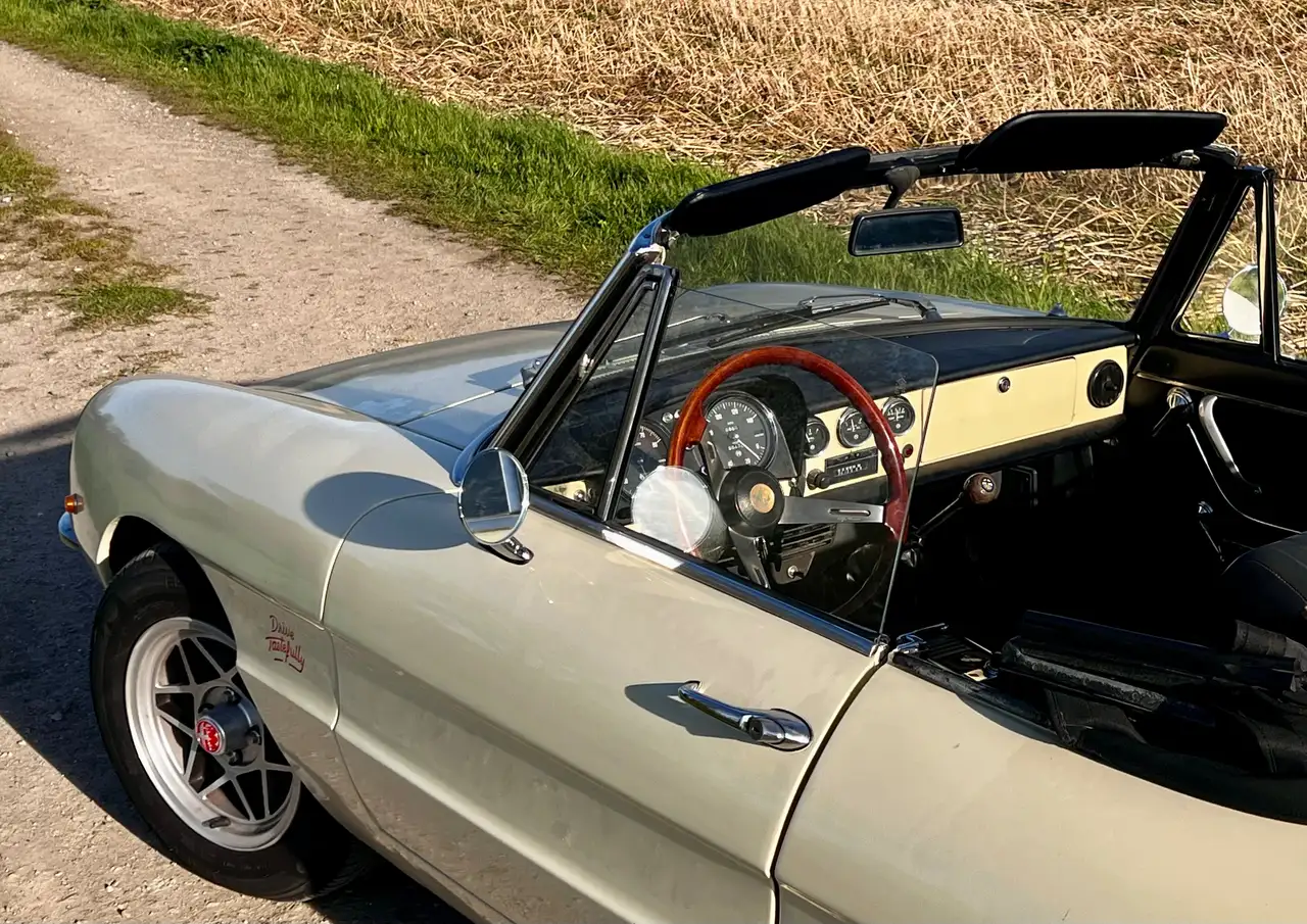 Alfa Romeo Spider 1750 Veloce, foto 5