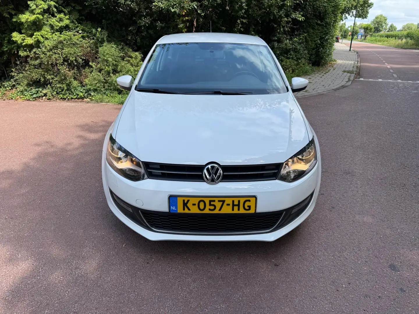 Volkswagen Polo 1.4-16V Trendline / Navi / Camera / pdc / Bt / Aux Wit - 2