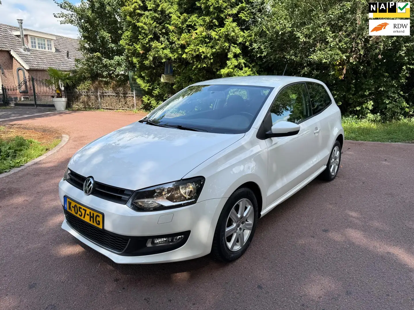 Volkswagen Polo 1.4-16V Trendline / Navi / Camera / pdc / Bt / Aux Wit - 1