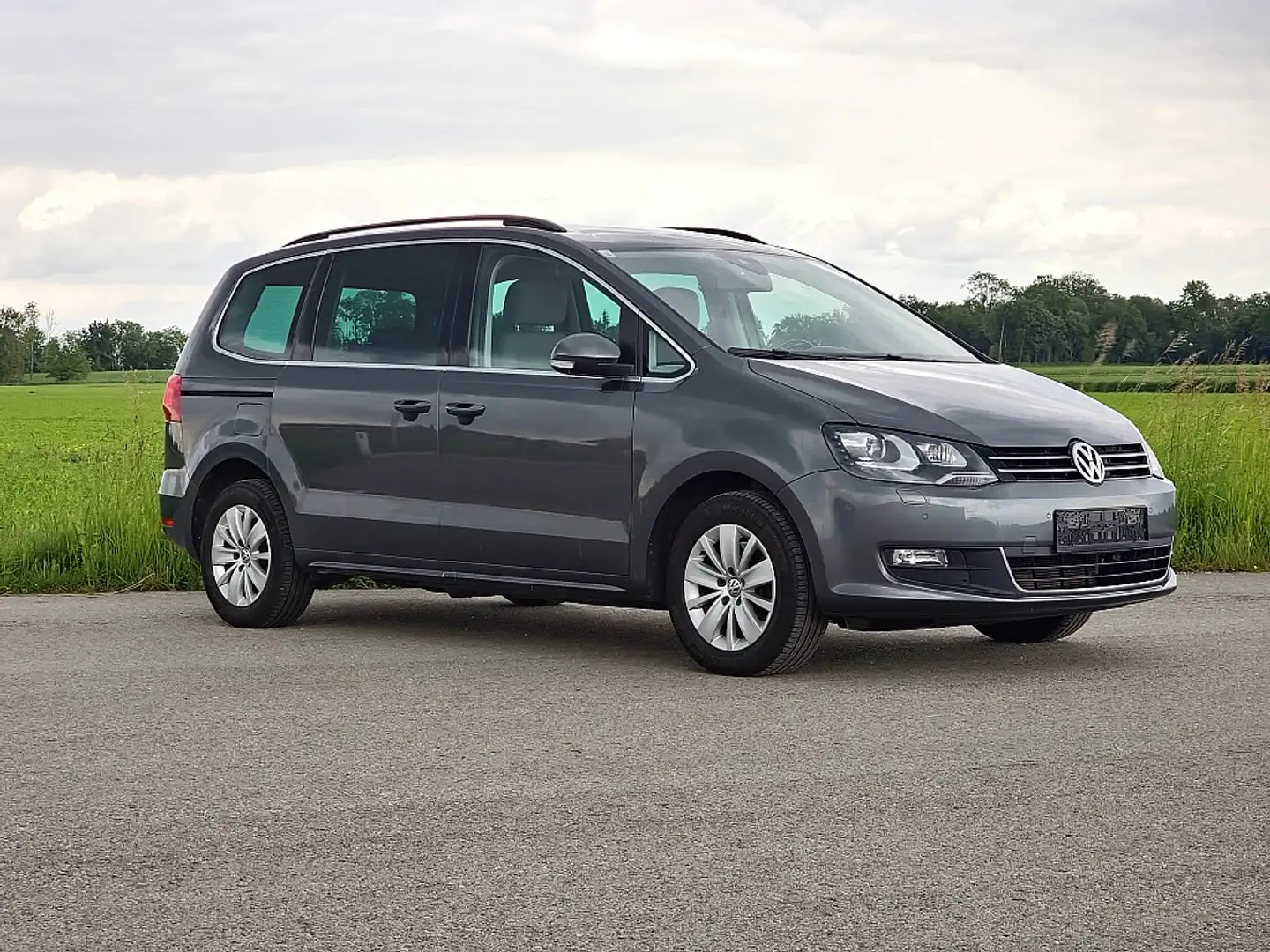 Volkswagen Sharan Karat 2,0 TDI DSG *SOMMERAKTION*RÜCKFAHRKAMERA*... Grau - 2